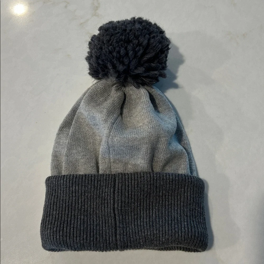 NWOT Girl's‎ Disney GAP Minnie Mouse Gray Winter Hat Cap Beanie S/M